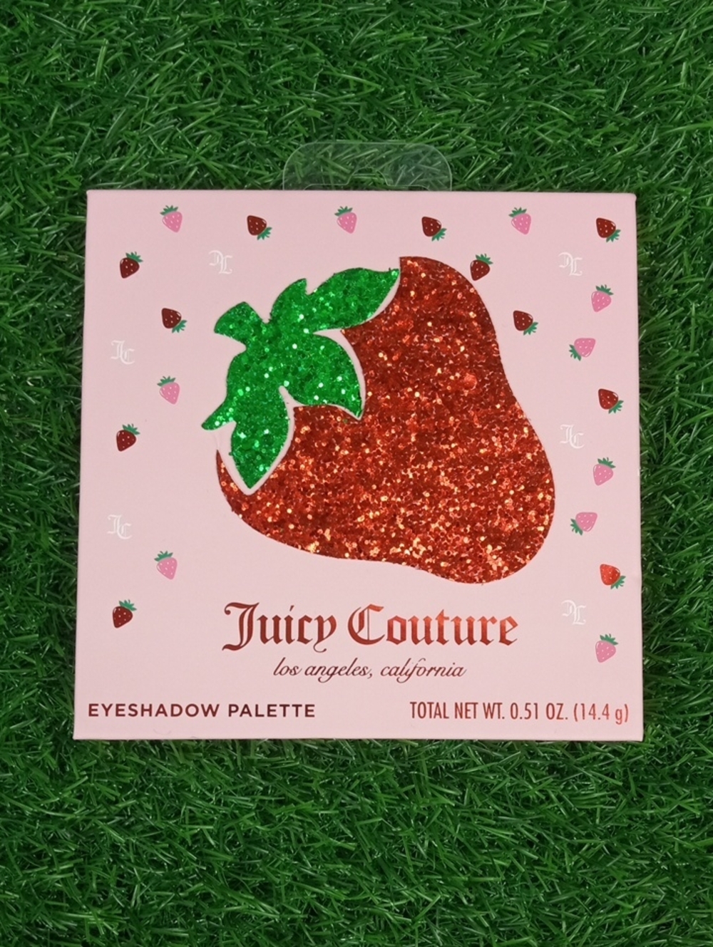 🛍️🍒 Juicy Couture Pink Strawberry Eyeshadow Palette